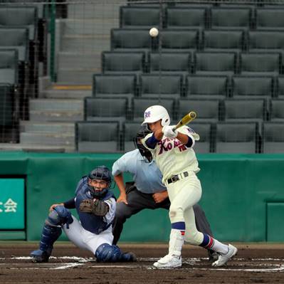 注目左腕相手に笑顔 神戸国際大付、お調子者が決勝点 | バーチャル高校野球 | スポーツブル